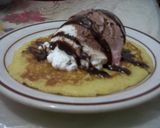 Foto langkah ke 4 dari resep Buttermilk Pancake with Ice Cream.