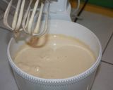 Foto langkah ke 5 dari resep Steam Chocolate Banana Cupcake with Milo Milk Icing.