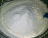 Foto langkah ke 2 dari resep steamed chocho pandan cake.
