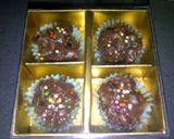Foto langkah ke 3 dari resep CORNFLAKES DENGAN COKELAT LELEH.