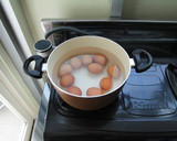 Foto langkah ke 1 dari resep Telur Mata Setan.