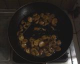Foto langkah ke 3 dari resep Tumis Saus Jamur.