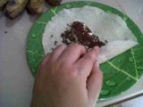 Lumpia pisang cokelat