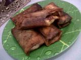 Lumpia pisang cokelat
