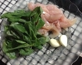 Foto langkah ke 1 dari resep bakso ayam hijau *edisi bocah*.