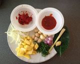 Foto langkah ke 1 dari resep ROTI CANE SAUS AYAM ASAM PEDAS.