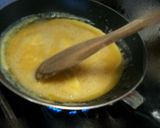 Foto langkah ke 3 dari resep OMMELETE EGG.