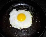 Foto langkah ke 1 dari resep Egg Sandwich.