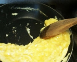 Foto langkah ke 4 dari resep OMMELETE EGG.