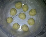 Foto langkah ke 8 dari resep Bakpao Isi Ayam Keju.