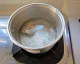 Foto langkah ke 1 dari resep Sup Ayam Jagung Manis.