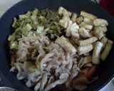 Foto langkah ke 8 dari resep ONGSENG LOBAK TAHU SAYUR ASIN.
