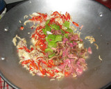 Foto langkah ke 4 dari resep nasi goreng kincung.