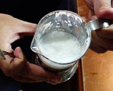 Foto langkah ke 5 dari resep Simple Hot Chocolate.