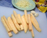 Foto langkah ke 1 dari resep Stick Ubi Salut Keju.