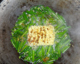 Foto langkah ke 4 dari resep Sayur Bawang Tombak.