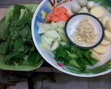 Foto langkah ke 1 dari resep TUMIS isi laut.
