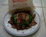 Foto langkah ke 1 dari resep bihun goreng seafood superior with chicken teriyaki.