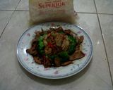 Foto langkah ke 3 dari resep bihun goreng seafood superior with chicken teriyaki.
