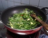 Foto langkah ke 4 dari resep Tumis Bayam.