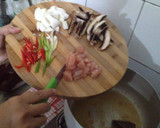 Foto langkah ke 2 dari resep Sup Ayam Asam Manis.