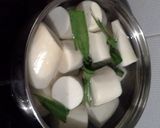 Foto langkah ke 1 dari resep singkong saus gula merah.