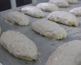 Foto langkah ke 6 dari resep Tiger Cheese Bread.