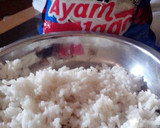 Foto langkah ke 1 dari resep Nasi Kepal Merah Putih.