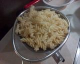 Foto langkah ke 3 dari resep Creamy Fusilli with Spicy Mozarella.