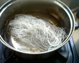Foto langkah ke 1 dari resep Sup Bihun Kumplit.
