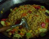 Foto langkah ke 7 dari resep Mie Goreng Aceh.