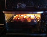 Foto langkah ke 4 dari resep OreoCheeseElmoRed-WhiteCupcakes.