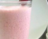 Foto langkah ke 3 dari resep Jus Strawberry 'Sule'.