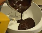Foto langkah ke 6 dari resep Chocolate Apple Dessert Cake.