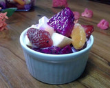 Foto langkah ke 2 dari resep Salad Buah Saus Yoghurt.
