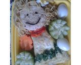 Foto langkah ke 7 dari resep Bento nasi goreng Lady Haha.