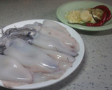Foto langkah ke 1 dari resep Cumi Saus Tiram.
