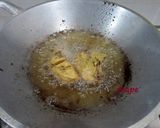 Foto langkah ke 4 dari resep Ayam Goreng Bumbu Kuning Ungkep ala Ibu.