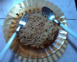 Foto langkah ke 4 dari resep Mie Goreng Gurih.