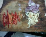Foto langkah ke 2 dari resep tumis tauge oncom.