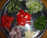 Foto langkah ke 1 dari resep Ikan Asin Cabe Iris.