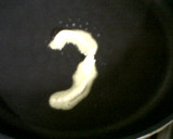 Foto langkah ke 4 dari resep OMLET ROLL.