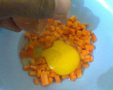 Foto langkah ke 2 dari resep Egg Roll versi anak kos.