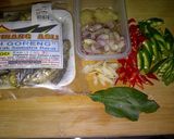 Foto langkah ke 1 dari resep TUMIS IKAN BILIS.