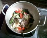 Foto langkah ke 4 dari resep Sayur Cecek Kuah Santan.