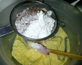 Foto langkah ke 3 dari resep Coco Crunch Chocolate Butter Cookies.