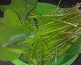 Foto langkah ke 1 dari resep Genjer Kuah Santan.