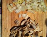 Foto langkah ke 2 dari resep Sup Asparagus Bola-Bola Daging.