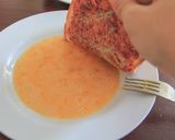 Foto langkah ke 4 dari resep Roti Telur Kornet.