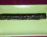 Foto langkah ke 3 dari resep MINI ROLL SUSHI.